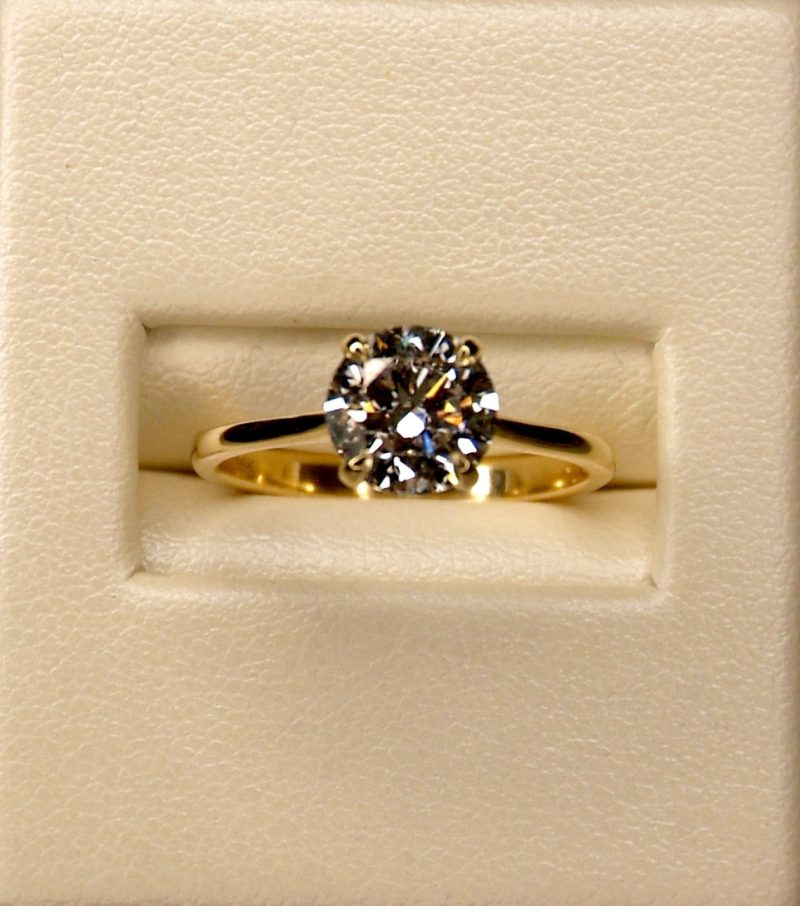 2.00 Carat Diamond on Yellow Gold Ring - Image 6